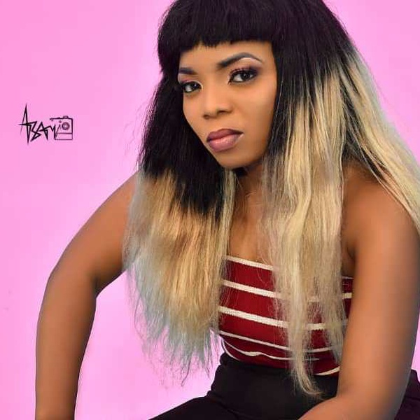 Karmelle - Plus fort que moi feat Vano Baby